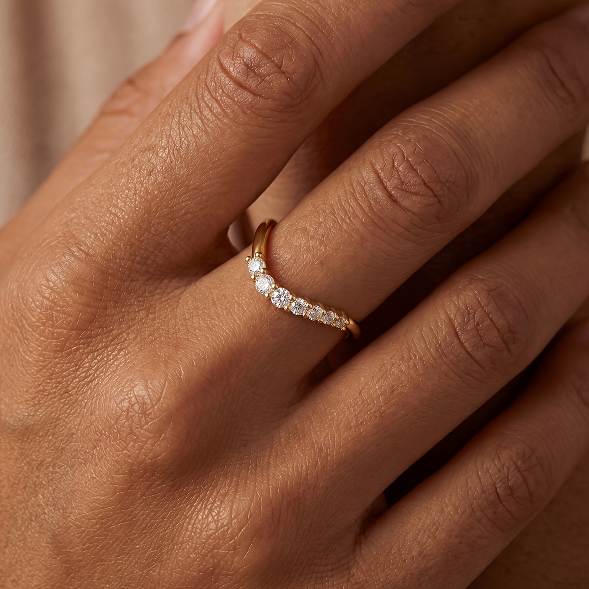 Women's Curved Silhouette Engagement Ring, Everyday Elegance